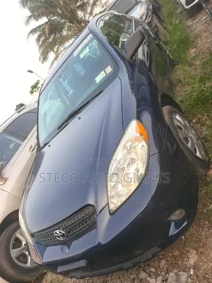 Toyota Matrix Hatchback FWD (1.8L 4cyl 5M) 2005 Black