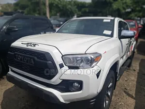 Toyota Tacoma 4dr Double Cab 5.0 ft. SB (2.7L 4cyl 4A) 2015 White