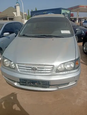 Toyota Picnic 2.0 FWD 2003 Silver