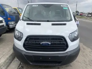 Ford E350 2019 White
