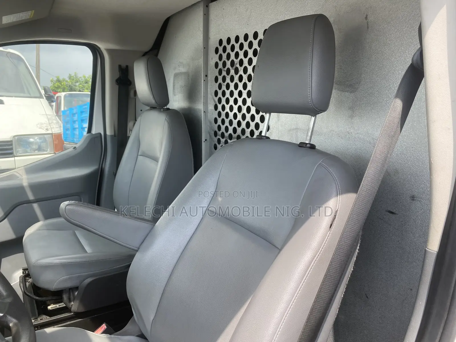 Ford E350 2019 White
