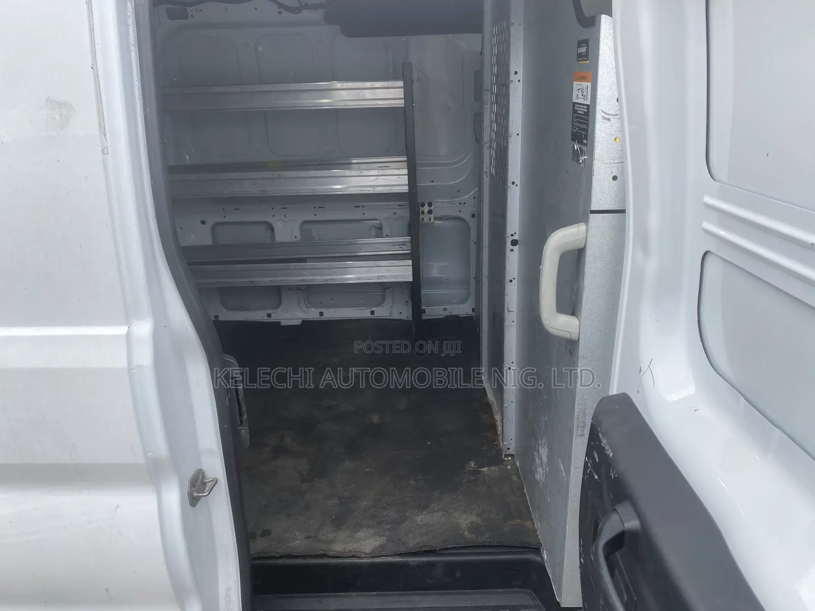 Ford E350 2019 White