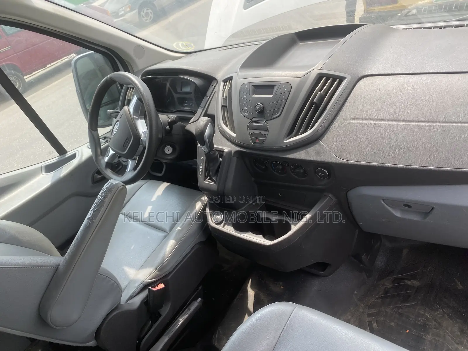 Ford E350 2019 White