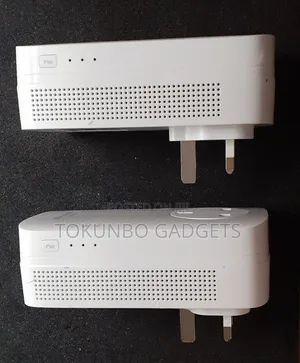 Tp-Link Av1200 Gigabit Mains Passthrough Powerline Kit
Wifi Extender