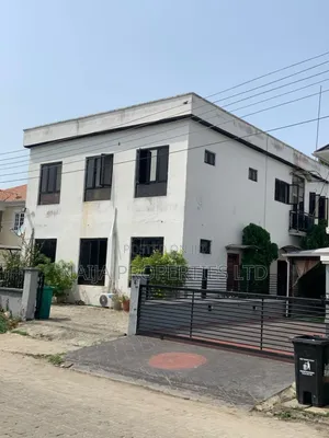2bdrm Block of Flats in Orchid, Lekki for sale