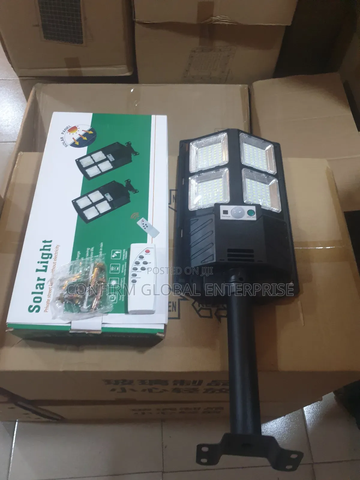 Original 500w Solar Street Light With Pole and Remote Control