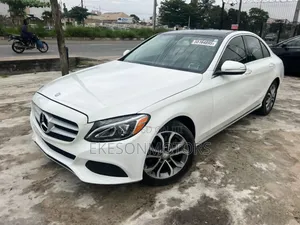 Mercedes-Benz C300 Sport 4Matic Sedan AWD (2.0L 4cyll 7A) 2016 White