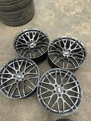 Staggered 18-inch For Universal Use