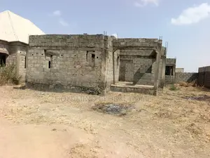 3bdrm Bungalow In Goldmind Estate, Fha For Sale