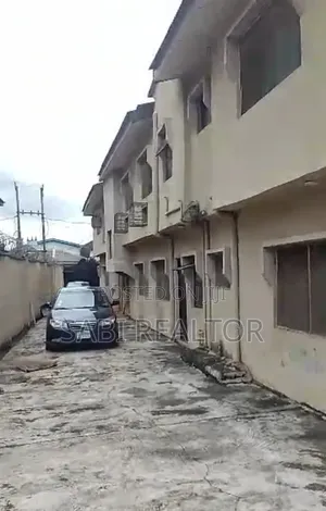 Furnished 3bdrm Block of Flats in New Oko Oba for sale