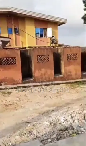3bdrm Block of Flats in Idimu for sale