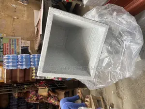 Fiberglass Durable Flower  Vase