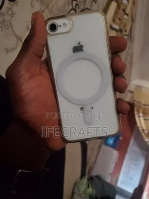 Apple iPhone SE (2022) 128 GB White