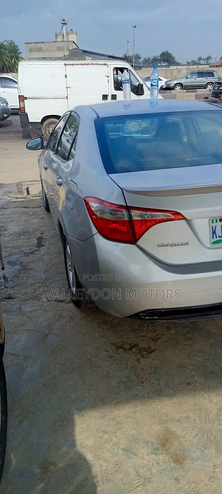 Toyota Corolla 2015 Silver
