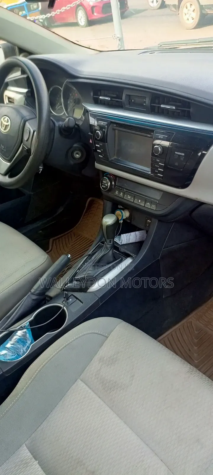 Toyota Corolla 2015 Silver