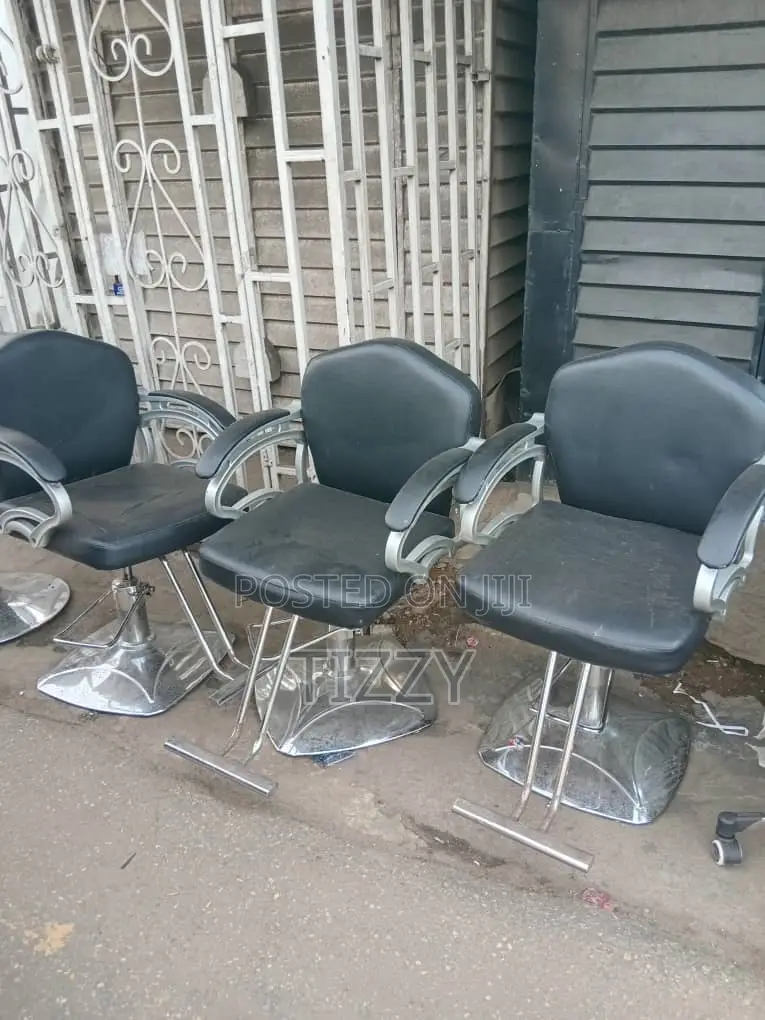Barber Salon Chairs