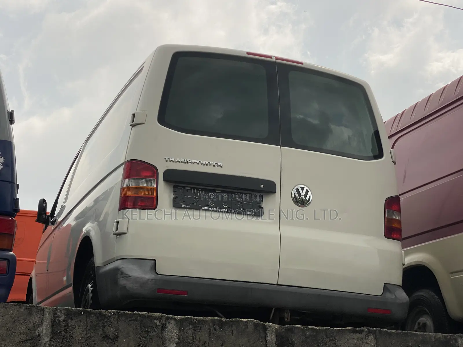 Volkswagen Transporter 2012 White