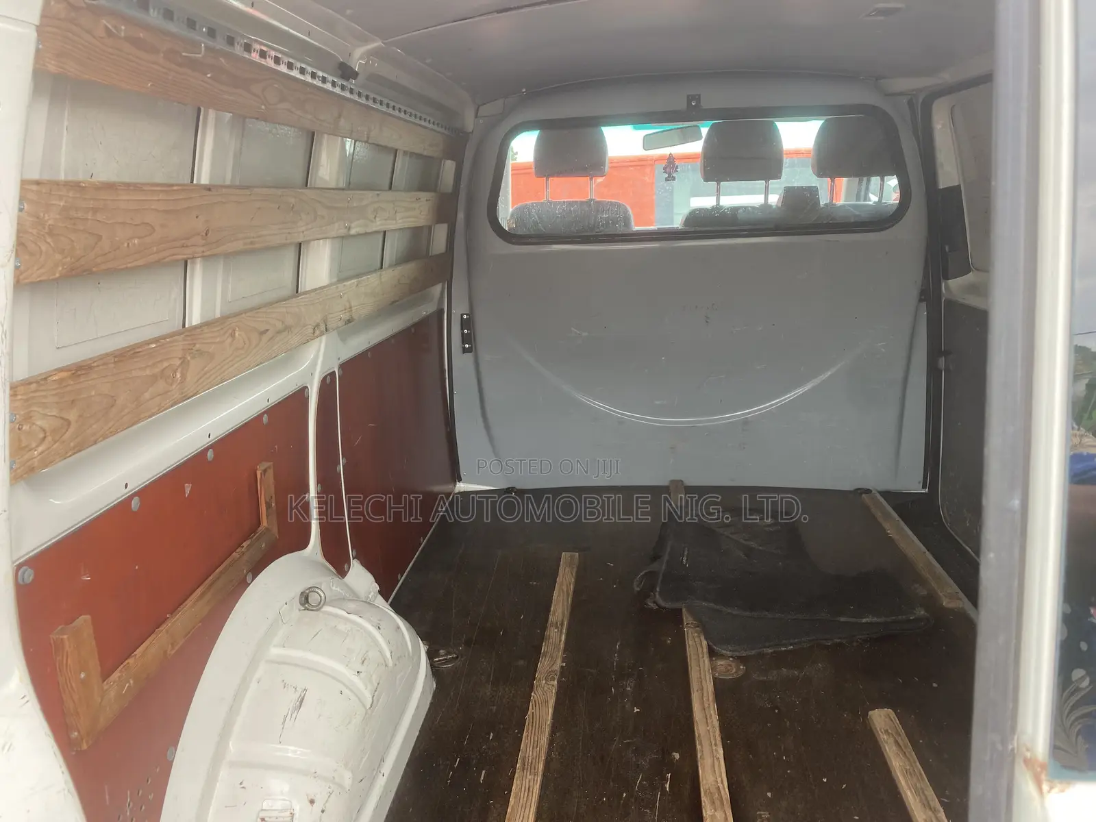 Volkswagen Transporter 2012 White
