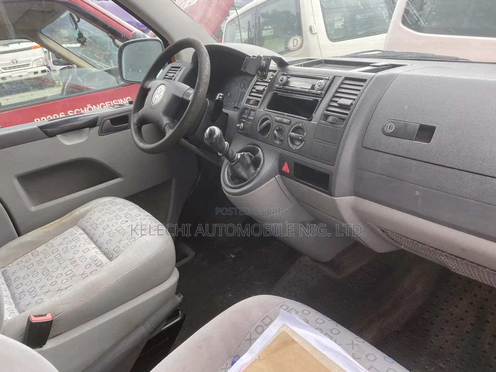Volkswagen Transporter 2013 Orange