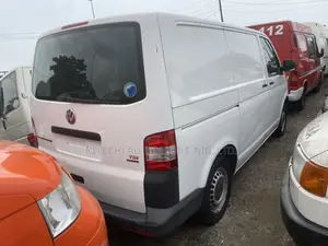 Volkswagen Transporter 2015 White