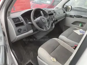 Volkswagen Transporter 2015 White