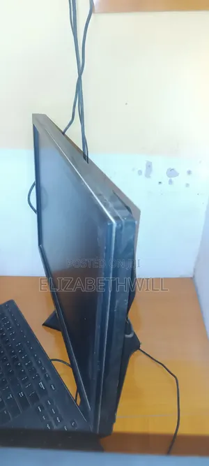 Desktop Computer Dell Inspiron 3000 8GB Intel Core i5 HDD 500GB