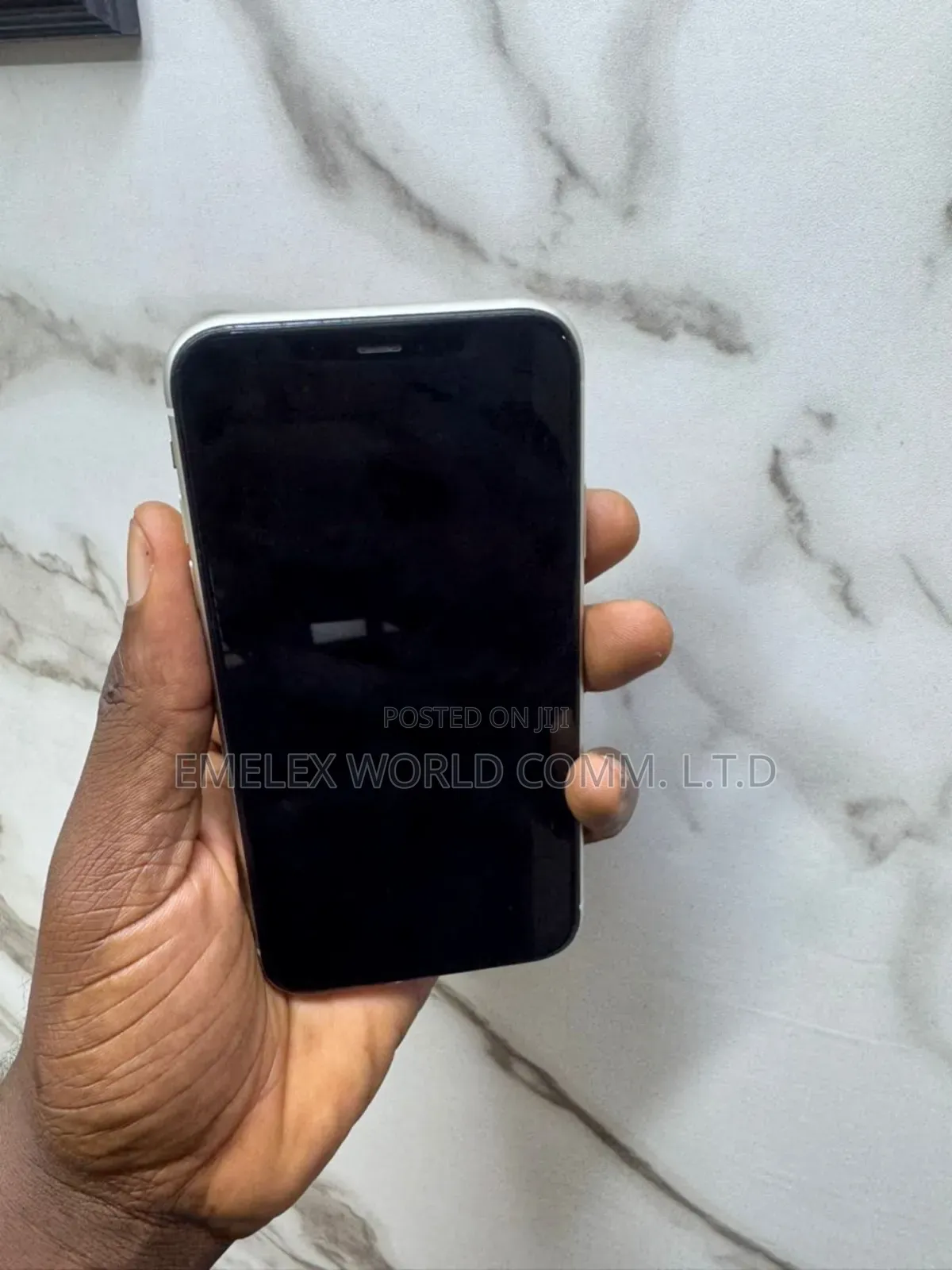 Apple iPhone 11 64 GB Silver