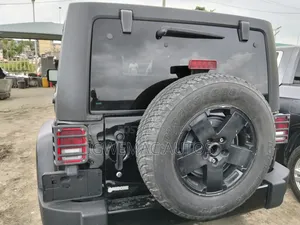Jeep Wrangler Unlimited Sahara 2012 Black