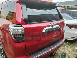 Toyota 4-Runner Limited 4x4 2018 Red