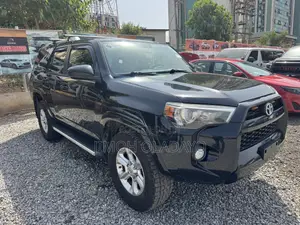 Toyota 4-Runner SR5 4dr 4x4 (4.0L 6cyl 5A) 2016 Black