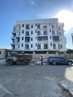 Furnished 2bdrm Apartment in Lekki Phase 1 for sale
