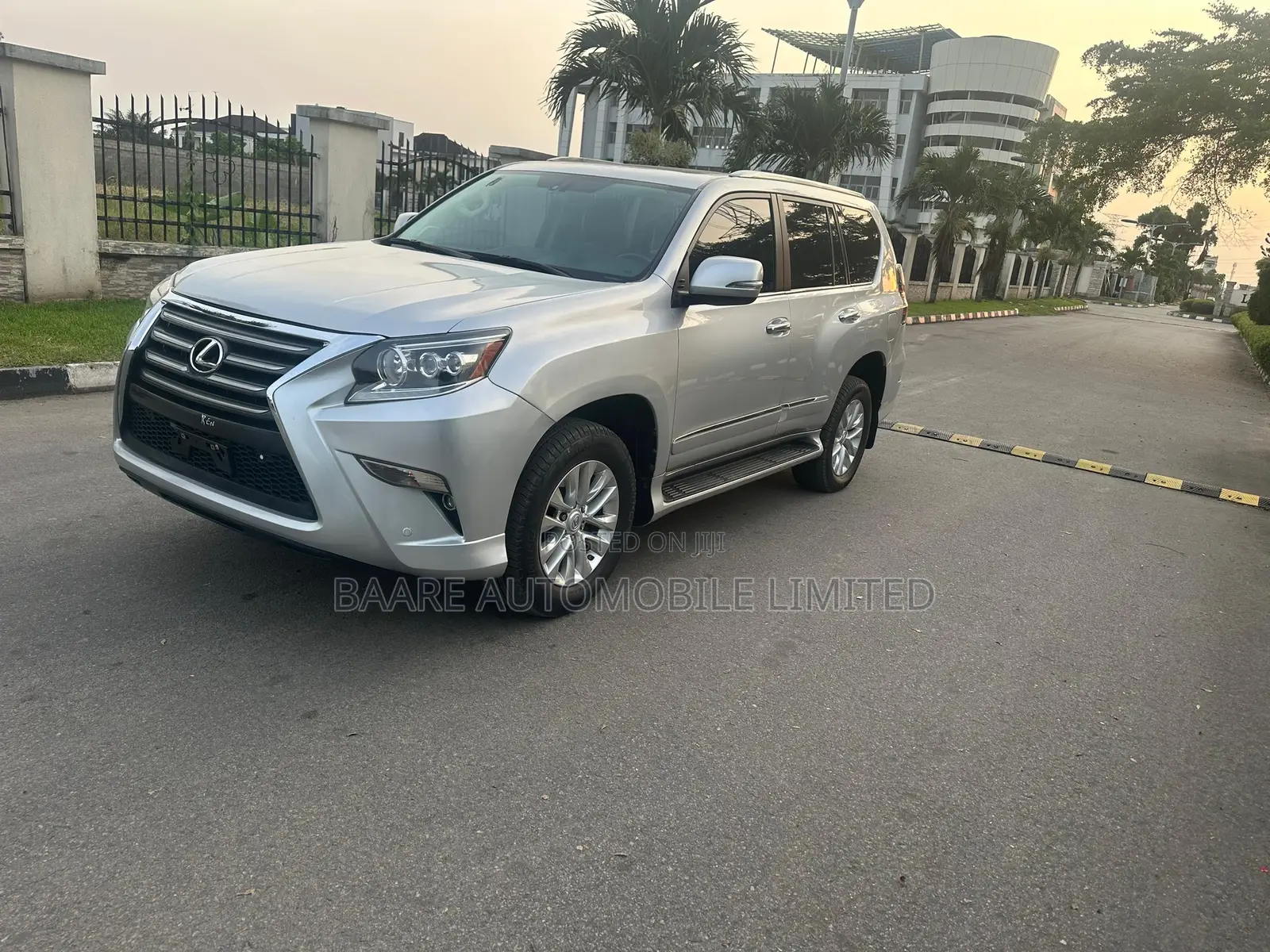 Lexus GX 2018 Silver
