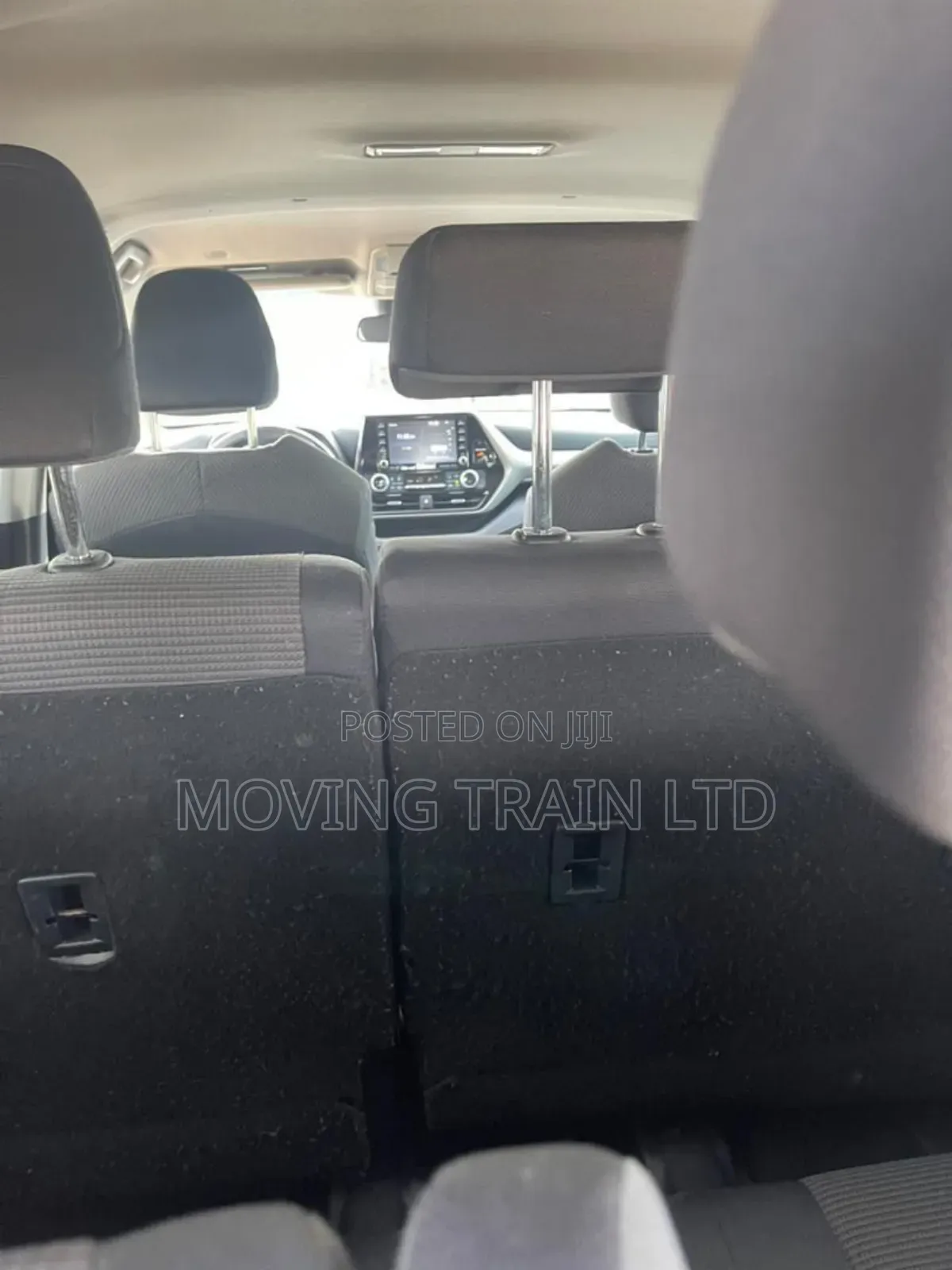 Toyota Highlander LE 2021 Silver