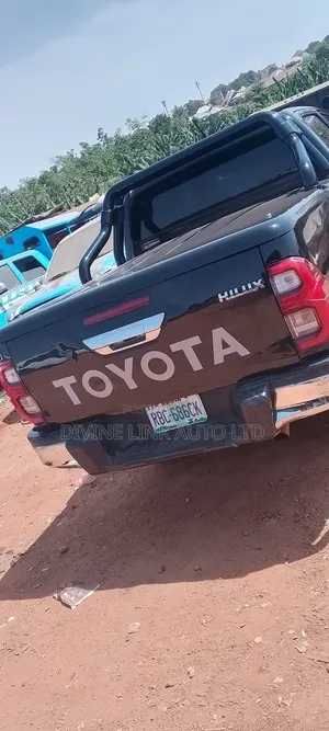 Carry Boy for Toyota Hilux