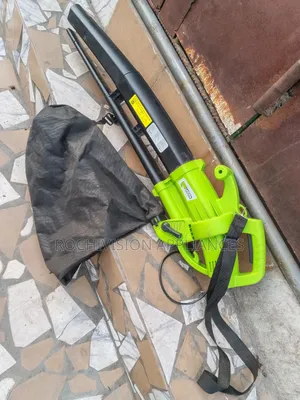 High Pressure Blower and Dust Sucker With Bag and Handle Leaf Blower