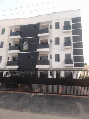 3bdrm Apartment in Lekki Phase 1 for sale