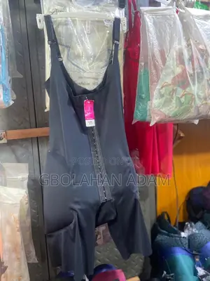 Overall Seamless Hips and Bum Waist Treamer