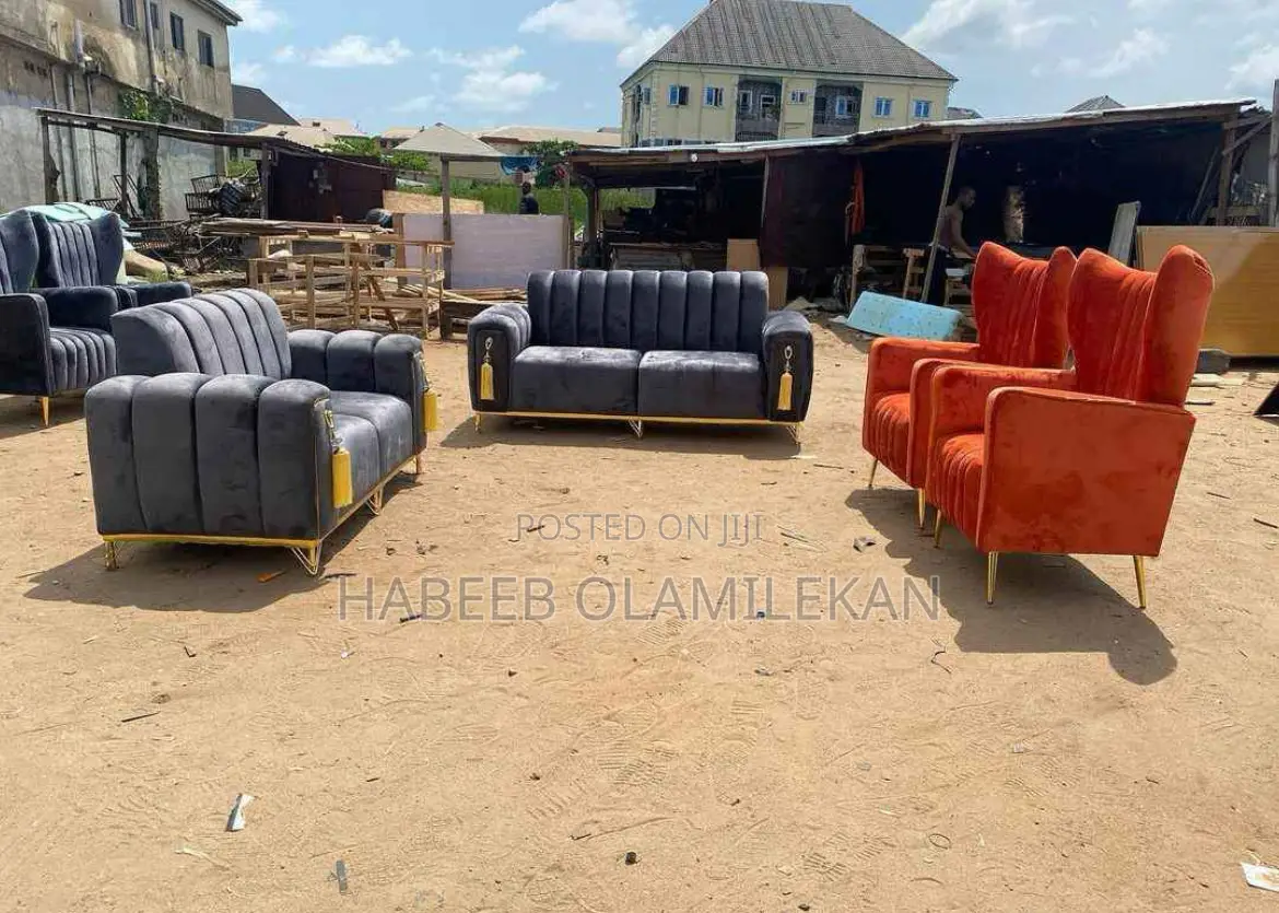 Good Full Set Of Couch