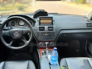 Mercedes-Benz C300 Sport Sedan RWD (3.0L 6cyl 6M) 2011 Black