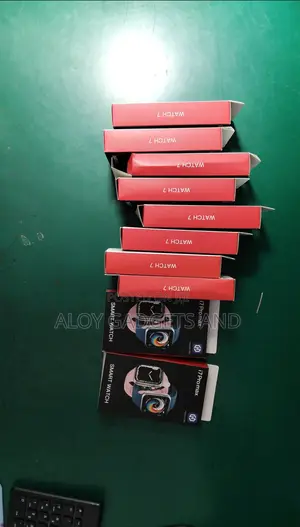 Smartwatch and Accessories
