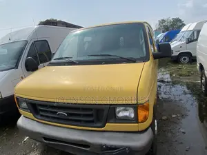Ford E250 2002 Yellow