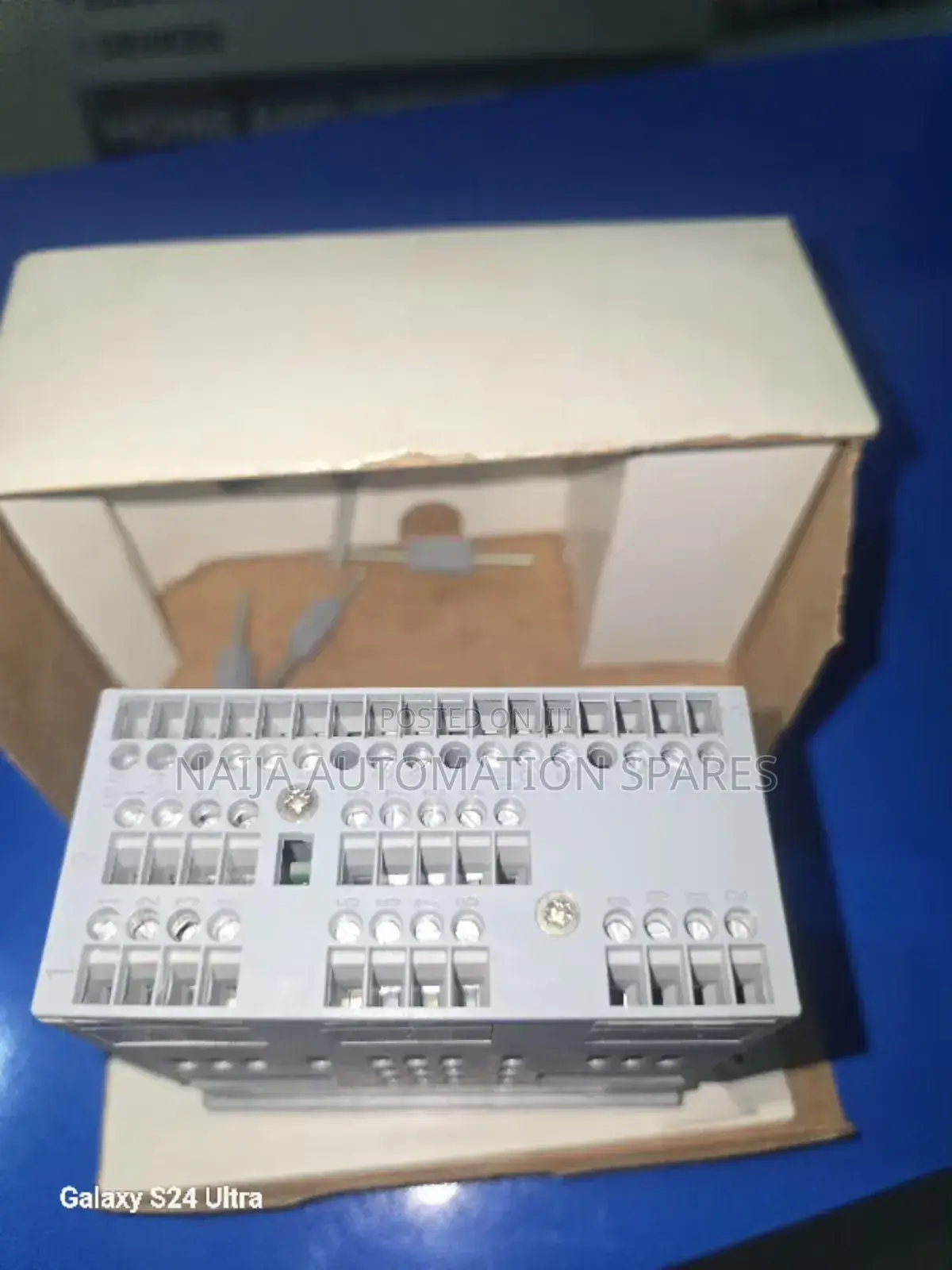Temperature Controller | Jumo Dtron 308 -400-23/000
