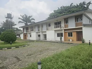 4bdrm Townhouse / Terrace in Ikeja GRA for rent