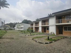4bdrm Townhouse / Terrace in Ikeja GRA for rent