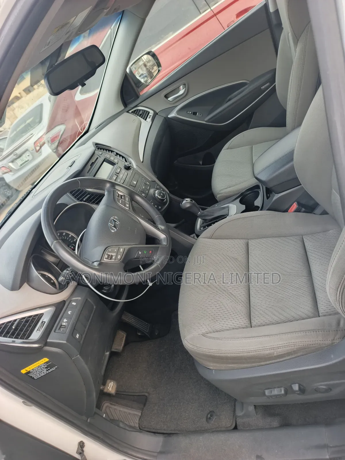 Hyundai Santa Fe 2013 White