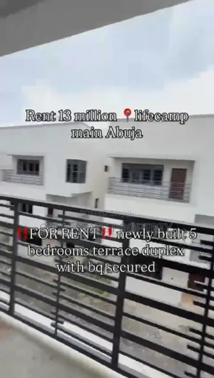 5bdrm Duplex in City Estate, Life Camp for rent