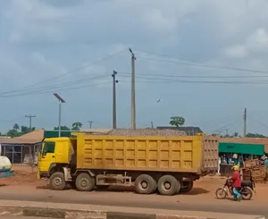 30 Tons of Sharp Sand