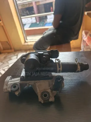 Lexus Gx460 Toyota Tundra Air Injection Valve/Pump Right