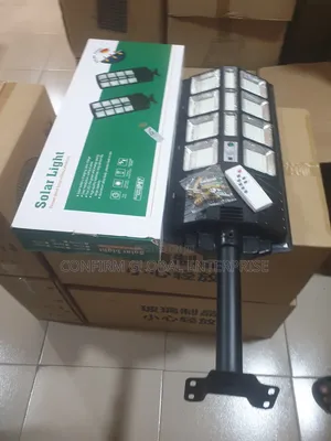 Original Powerful 1200w 8 Eyes Solar Street Light With Pole