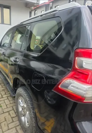 Toyota Land Cruiser Prado 2012 Black